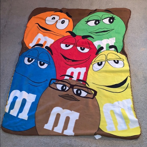 M&M'S Other - M&M blanket ❄️